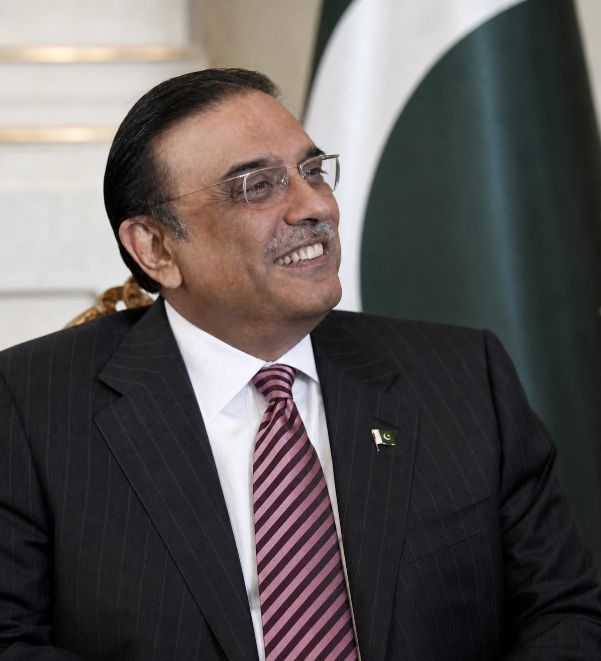 Official portrait of Asif Ali Zardari
