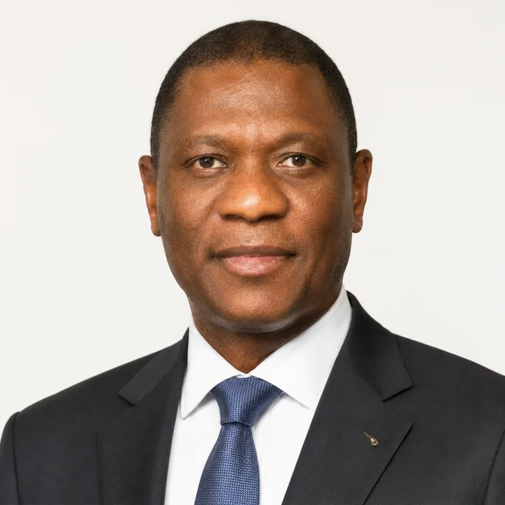 Official portrait of Paul Mashatile