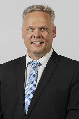 Official portrait of Willie Aucamp