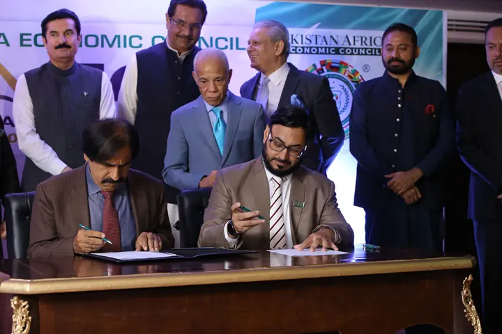 MOU Signed Mr. Hassan Baig (MD Rose TV) & Shaikh Rashid Alam (Secretary General PAC).