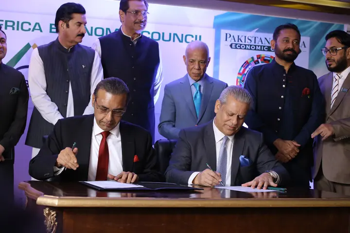 MOU Signed Mr. Usman Shaukat (President RCCI) & Ambassador Hamid Asghar Khan (Patron-in-Chief PAC).