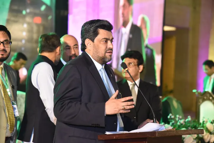 Honorable Governor Sindh Mr. Kamran Khan Tessori addressing the gathering.